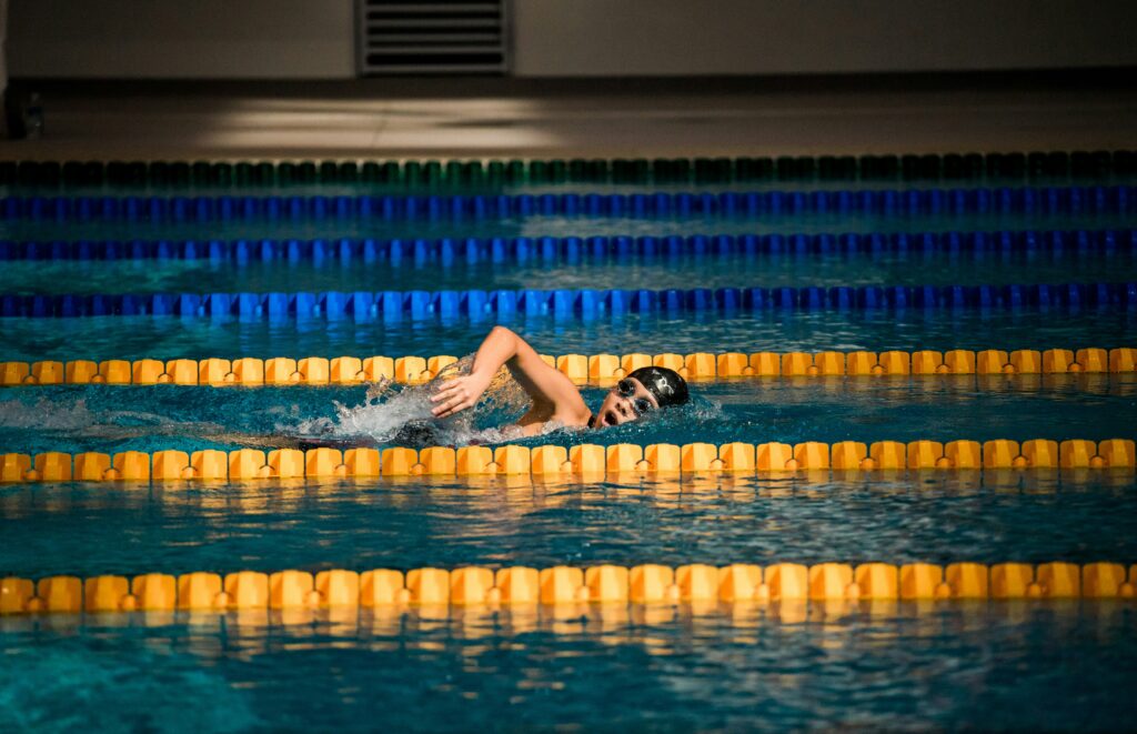 Domino Swim Stroke